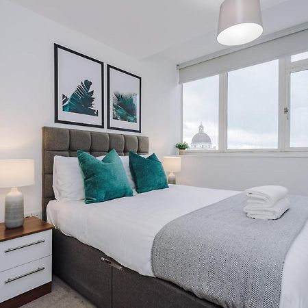 Host & Stay - Waterfront Penthouse Liverpool Exteriör bild