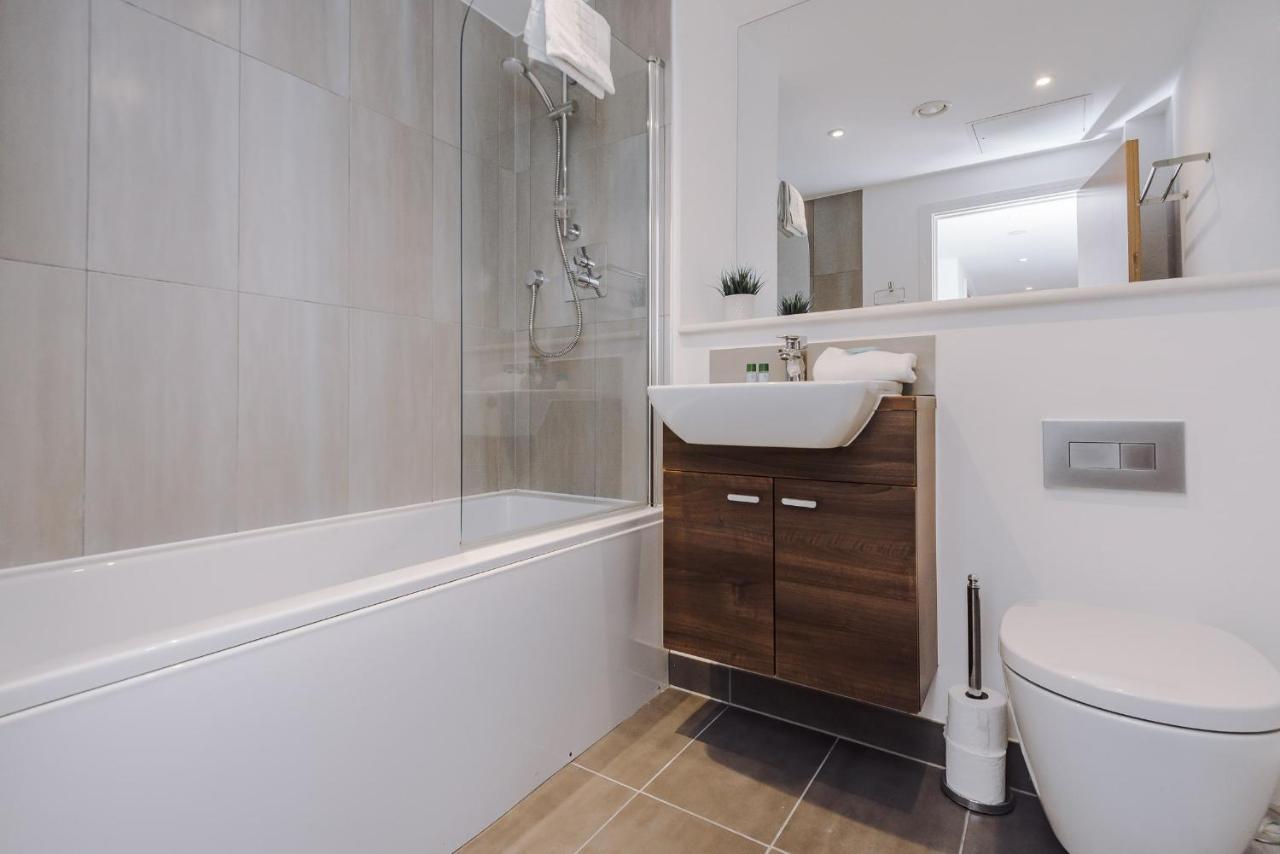 Host & Stay - Waterfront Penthouse Liverpool Exteriör bild
